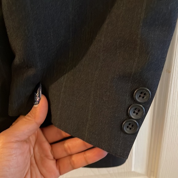 Jacket - Picture 3 of 4